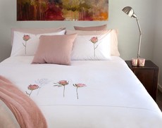 Bella Collection Protea White Duvet Set