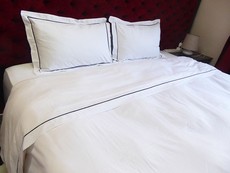 Rey's Fine Linen 300TC King Oxford Sateen Duvet Cover Set White/Black