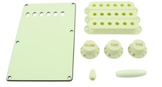 Allparts Electric Guitar Accessory Kit for Fender Stratocaster Style Guitars (Mint Green)