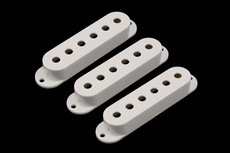 Allparts Electric Guitar Plastic Single Coil Pickup Cover Set for Fender Stratocaster Style Guitars (Parchment)