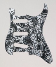 Allparts SSS Pickguard For Stratocaster (Paisley)