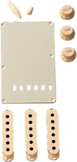 Fender Stratocaster Accessory Kit (Aged White)